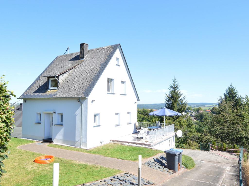 Peaceful Holiday Home In Rascheid Near Forest Geisfeld  Dış mekan fotoğraf